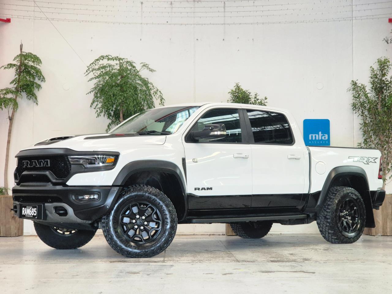 2023 Ram 1500 thumbnail
