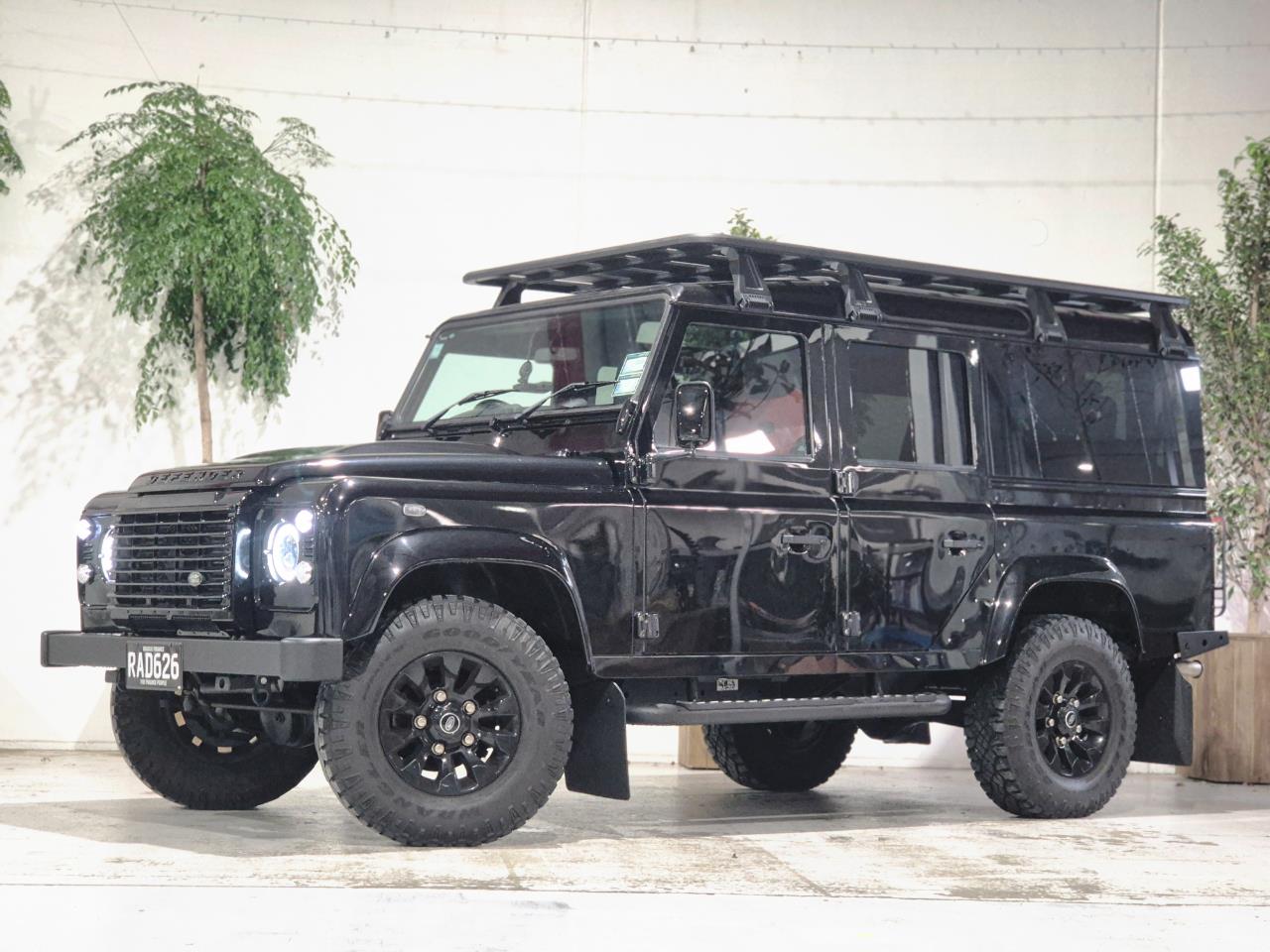 2015 Land Rover Defender thumbnail