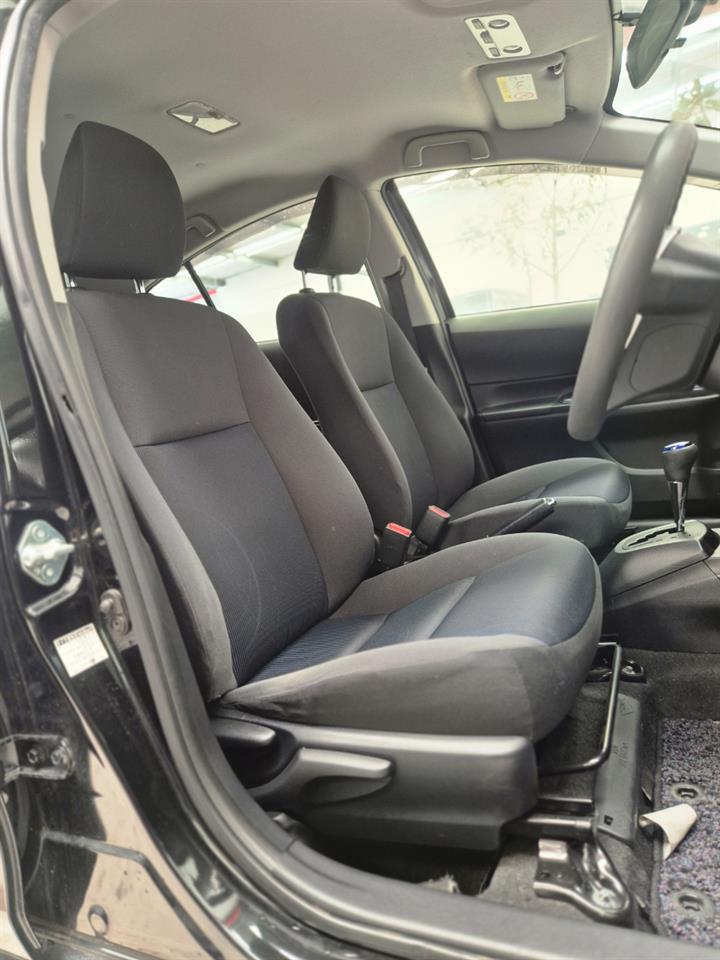 2015 Toyota Aqua thumbnail