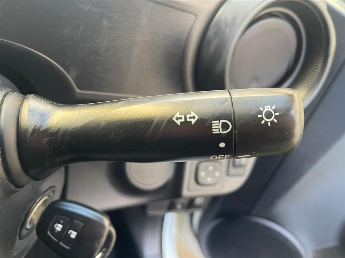 2020 Toyota Aqua thumbnail