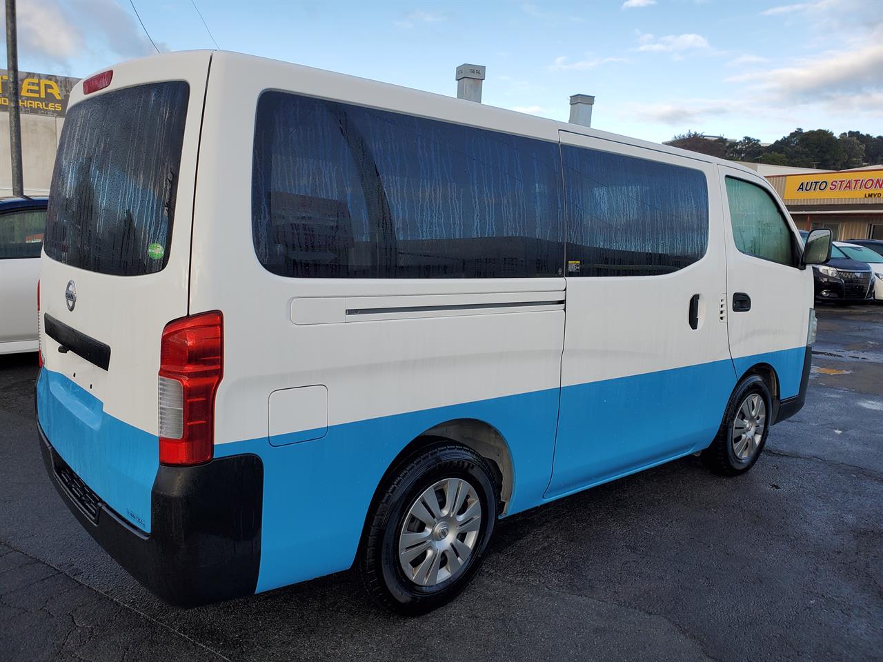 2021 Nissan Caravan thumbnail