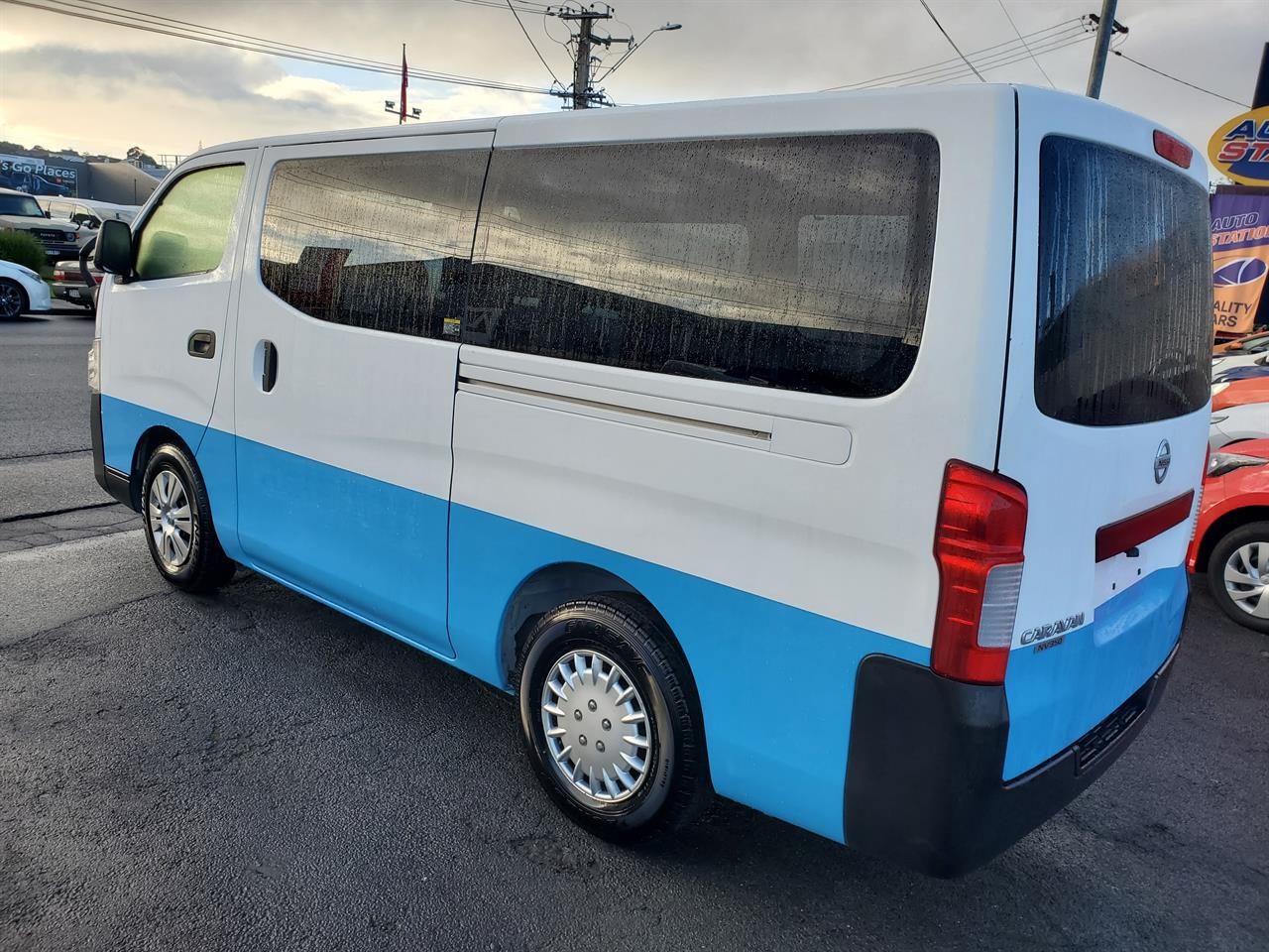 2021 Nissan Caravan thumbnail