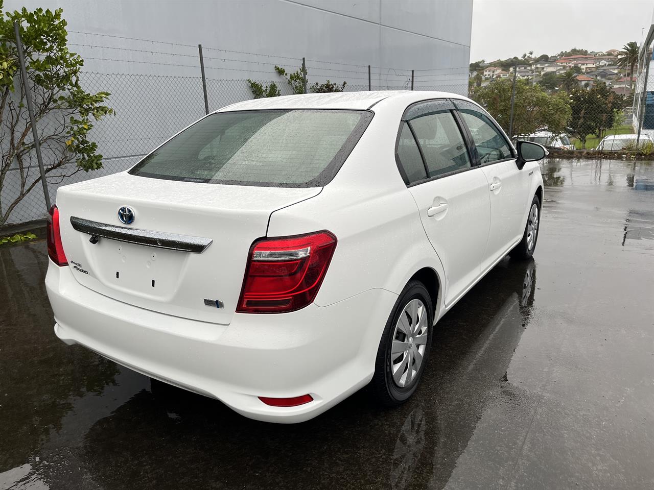 2015 Toyota Corolla thumbnail