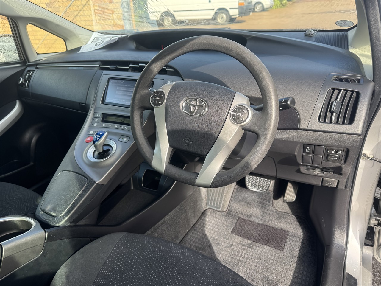 2012 Toyota Prius thumbnail