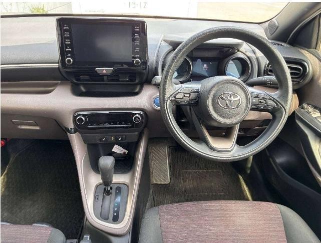 2020 Toyota Yaris thumbnail