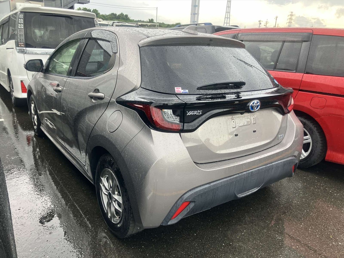 2020 Toyota Yaris thumbnail