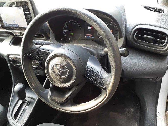 2021 Toyota Yaris thumbnail