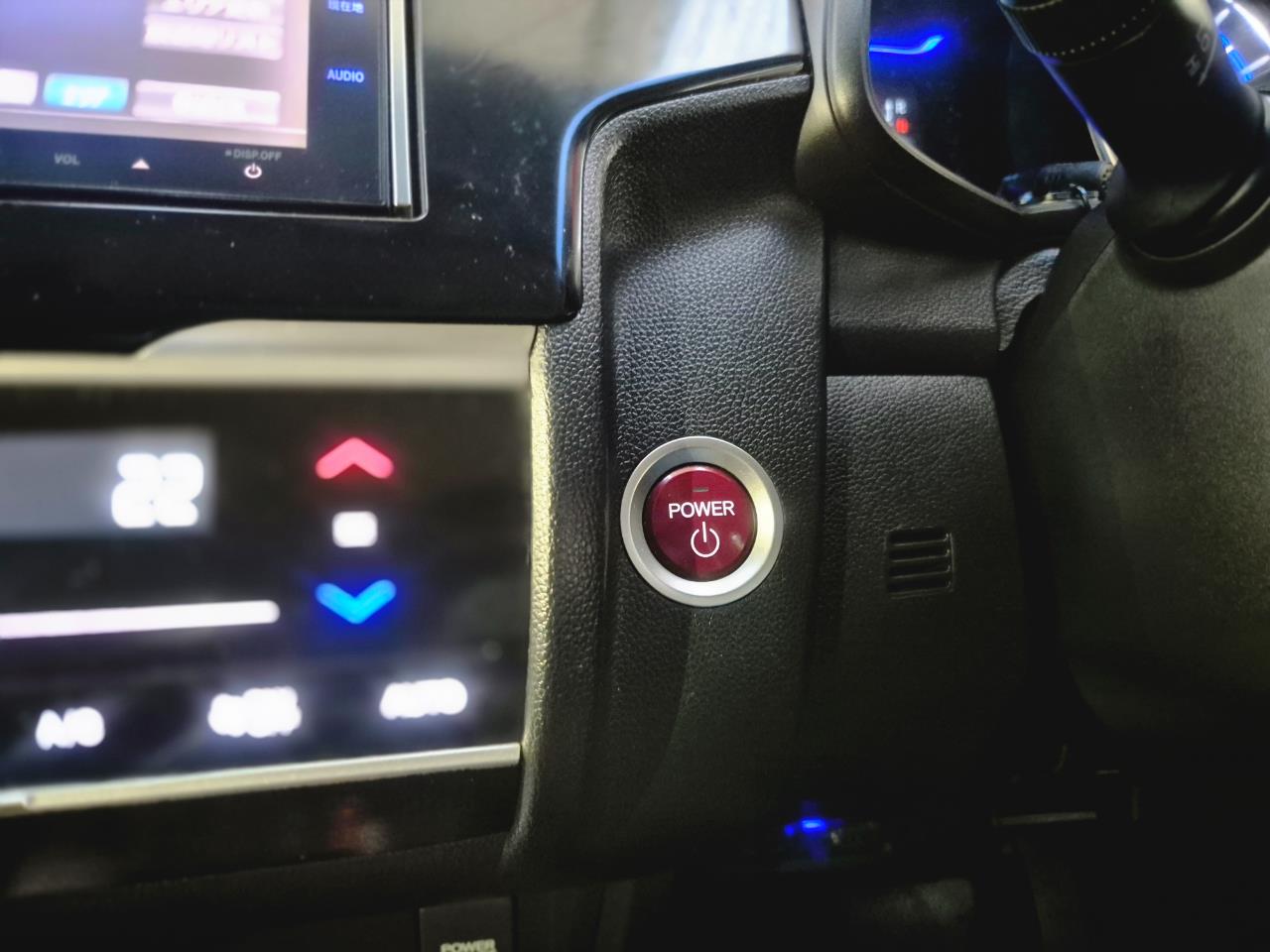 2014 Honda FIT thumbnail