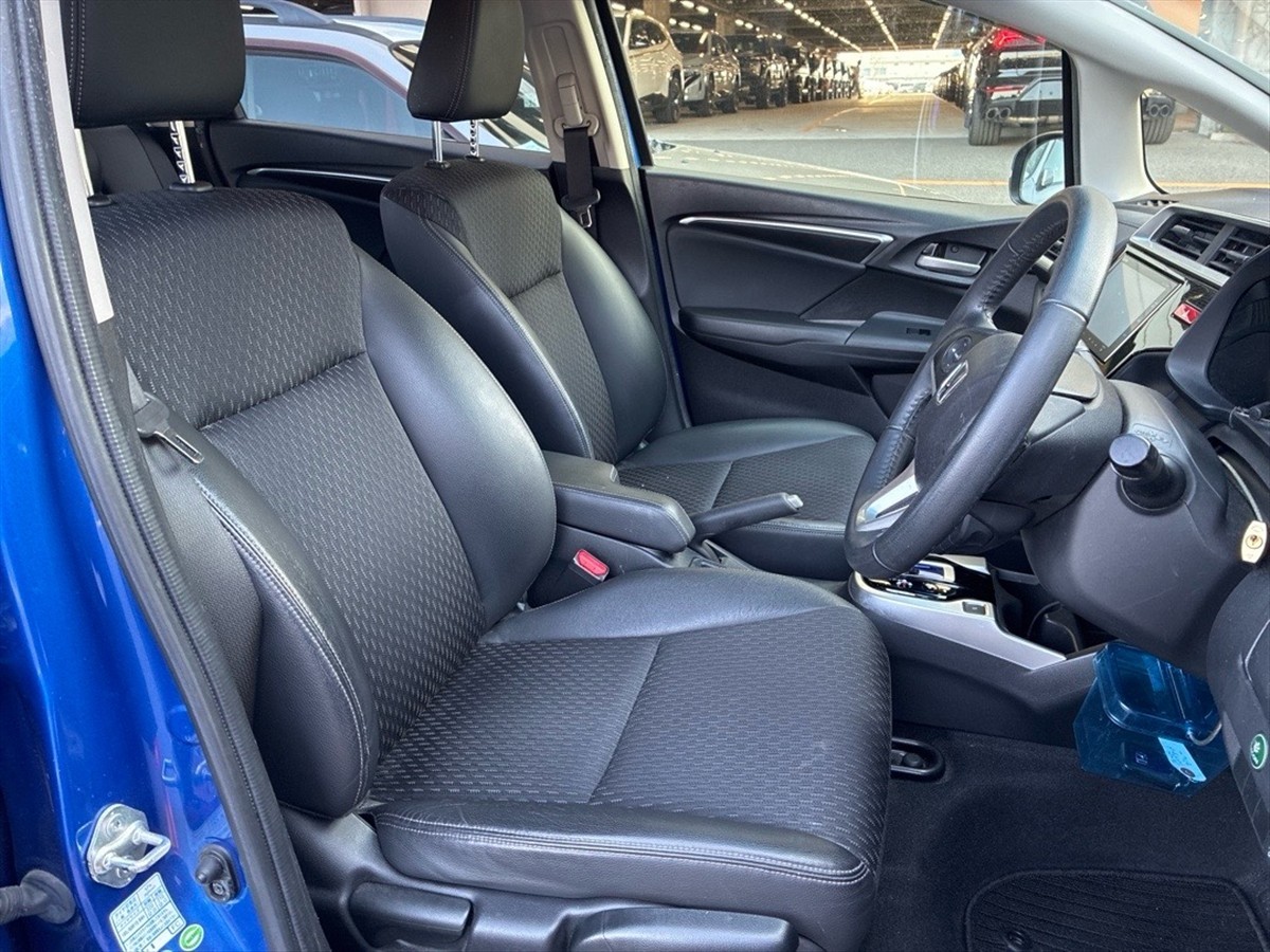 2014 Honda FIT thumbnail