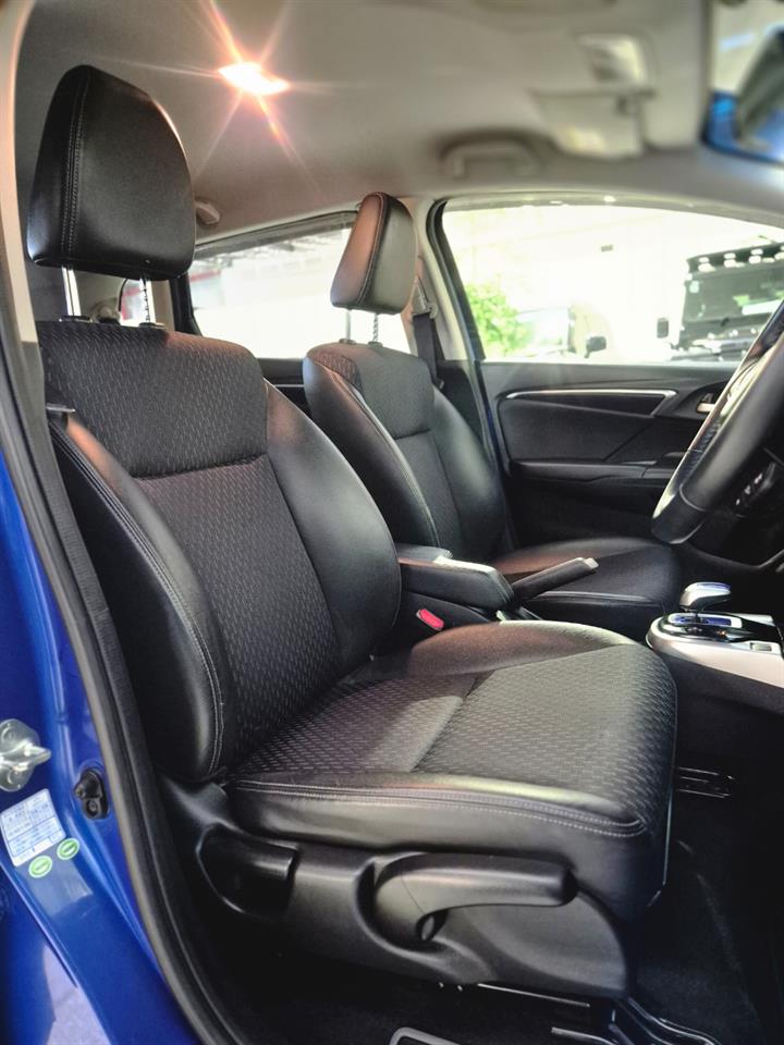 2014 Honda FIT thumbnail