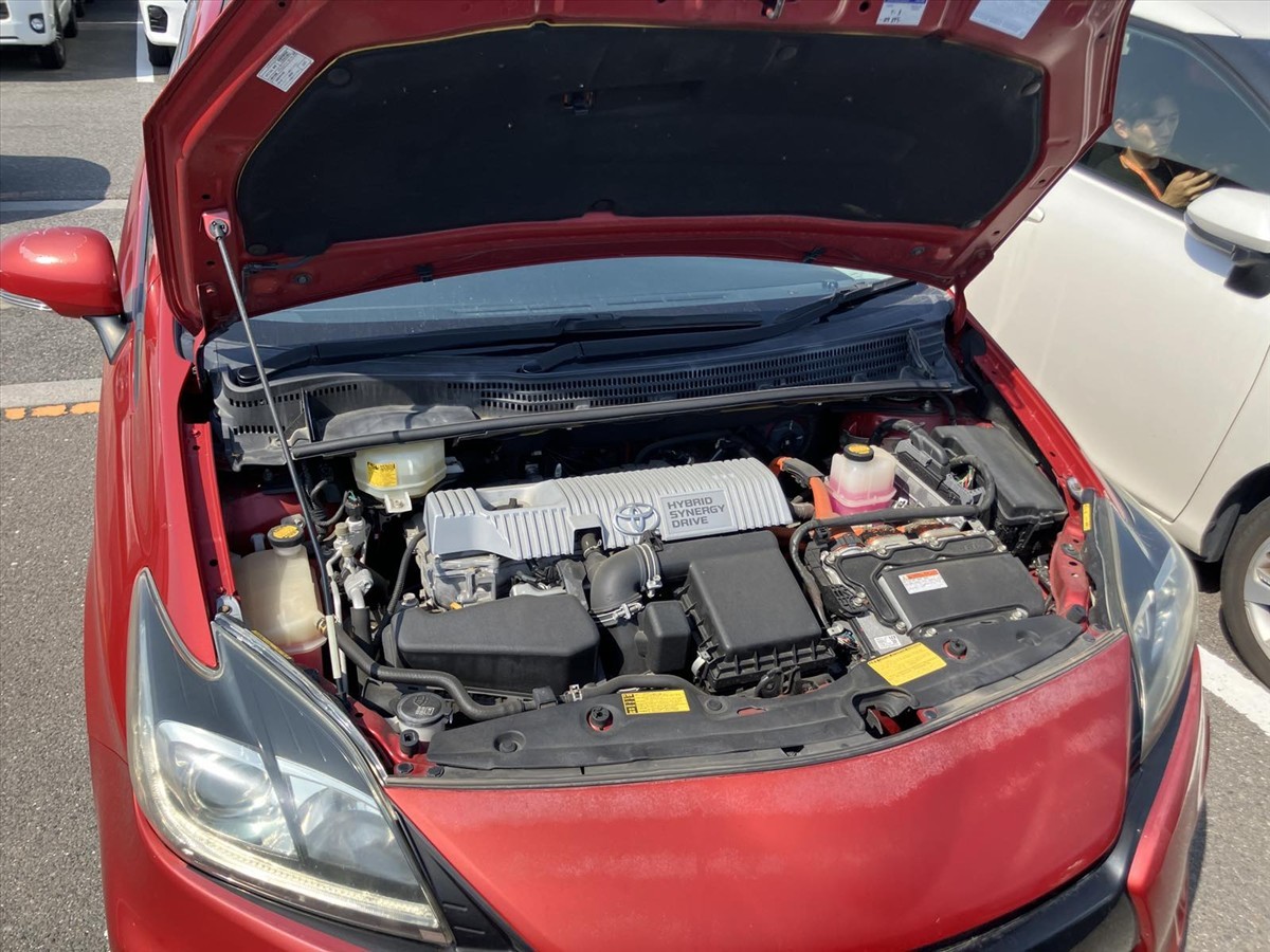 2014 Toyota Prius thumbnail