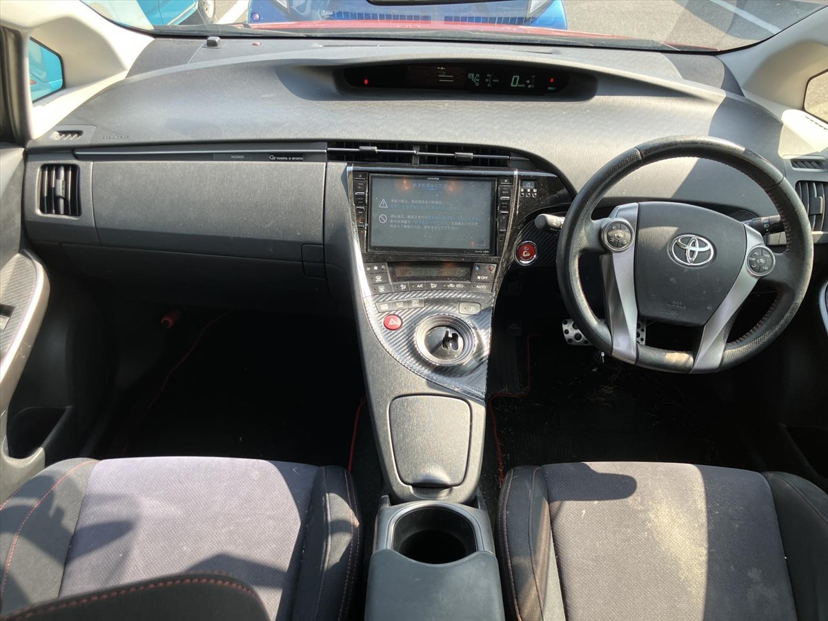 2014 Toyota Prius thumbnail