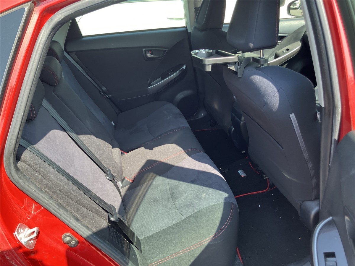 2014 Toyota Prius thumbnail