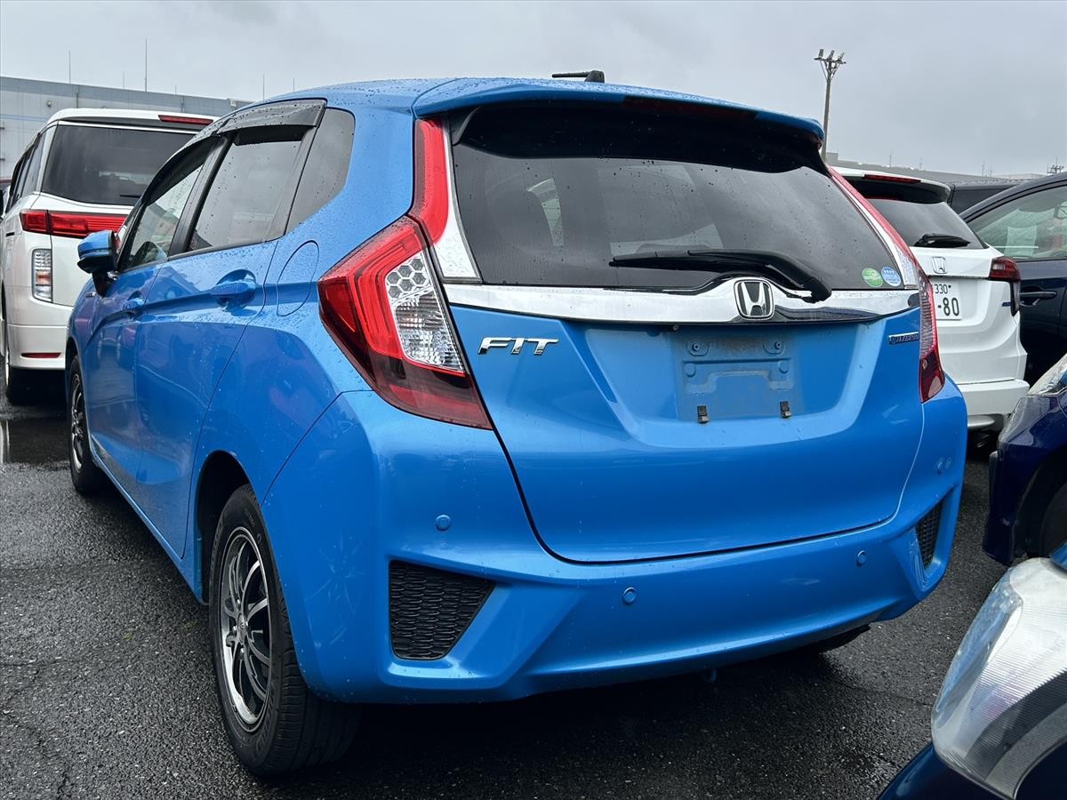 2013 Honda FIT thumbnail