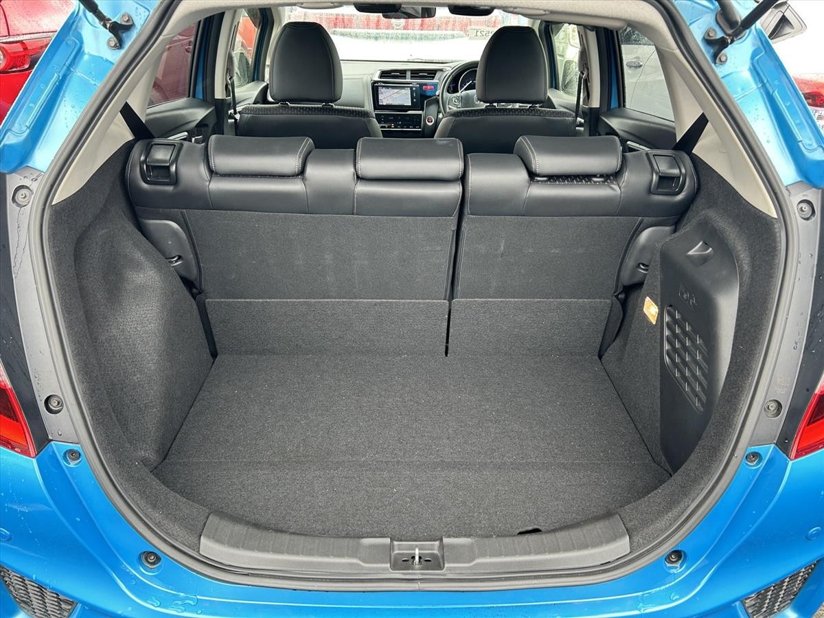 2013 Honda FIT thumbnail