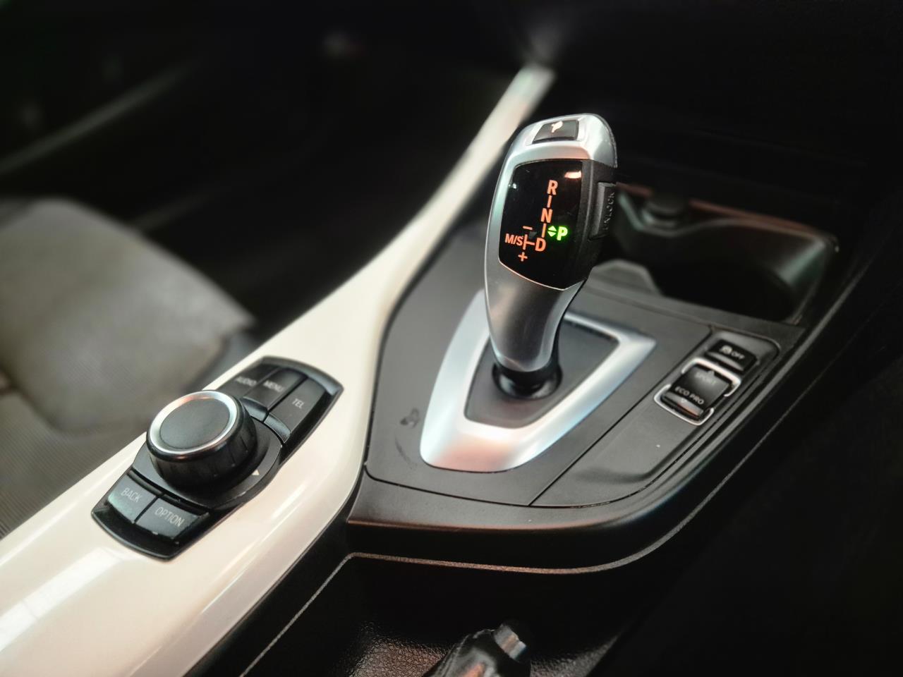 2012 BMW 116I thumbnail