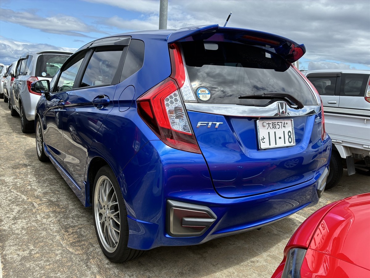 2013 Honda FIT thumbnail