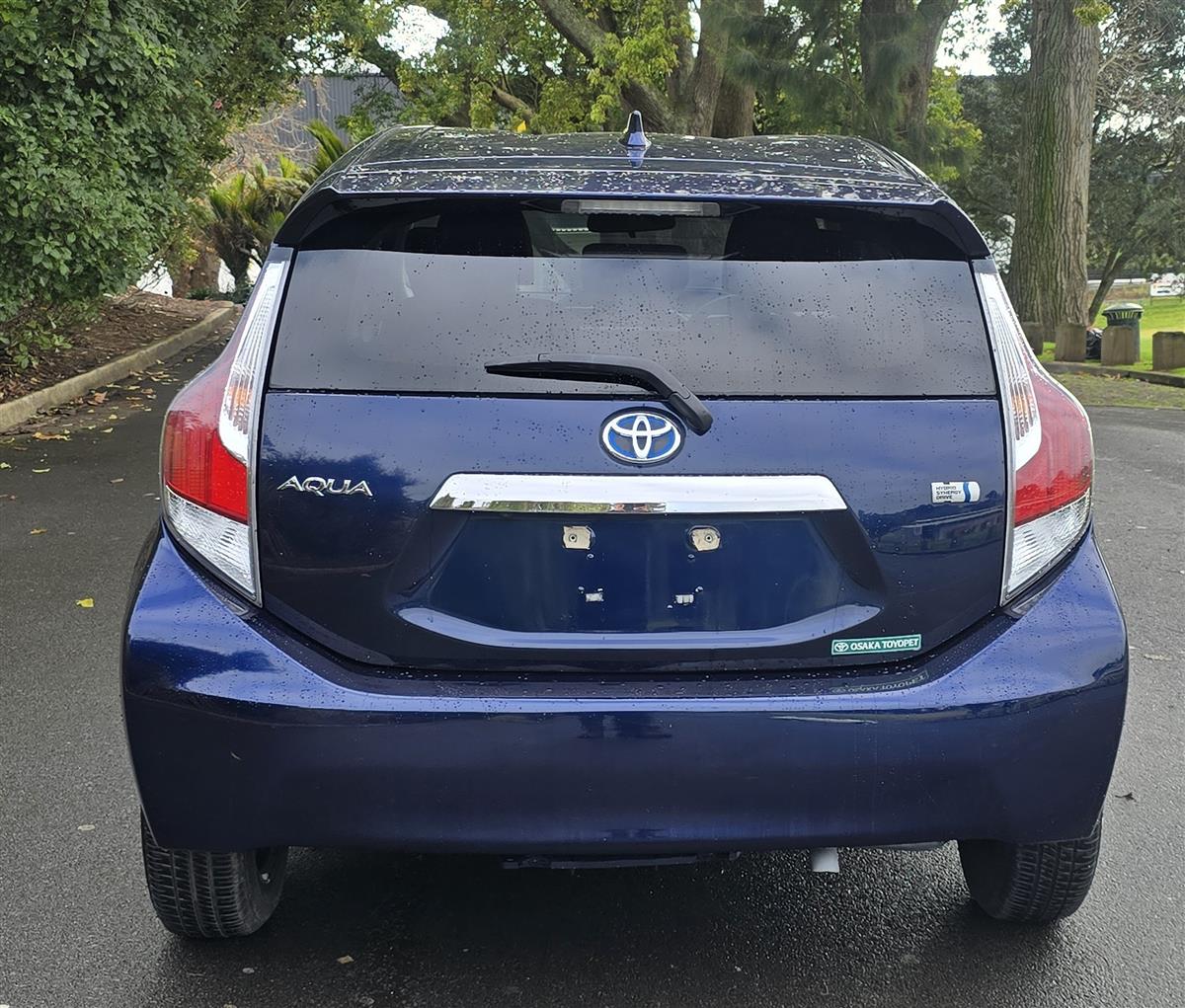2017 Toyota Aqua thumbnail