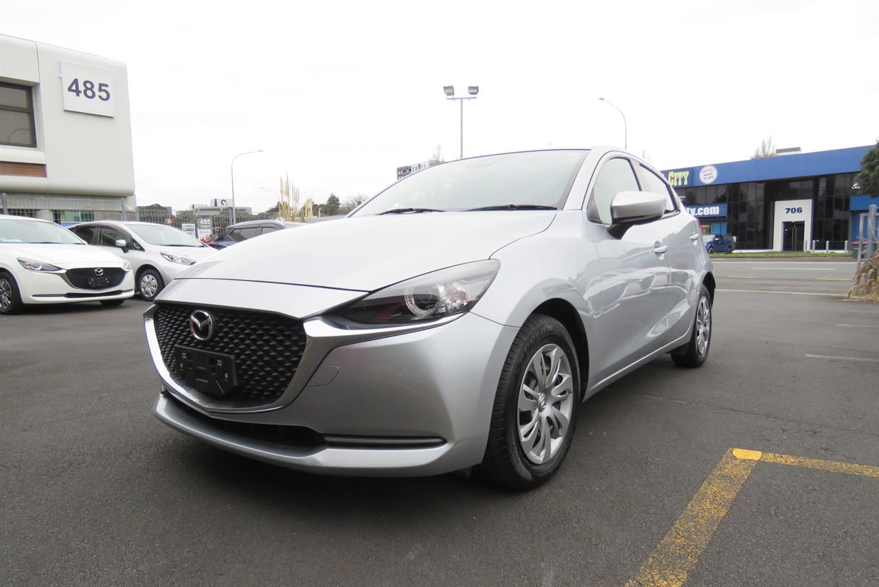 2020 Mazda 2 thumbnail