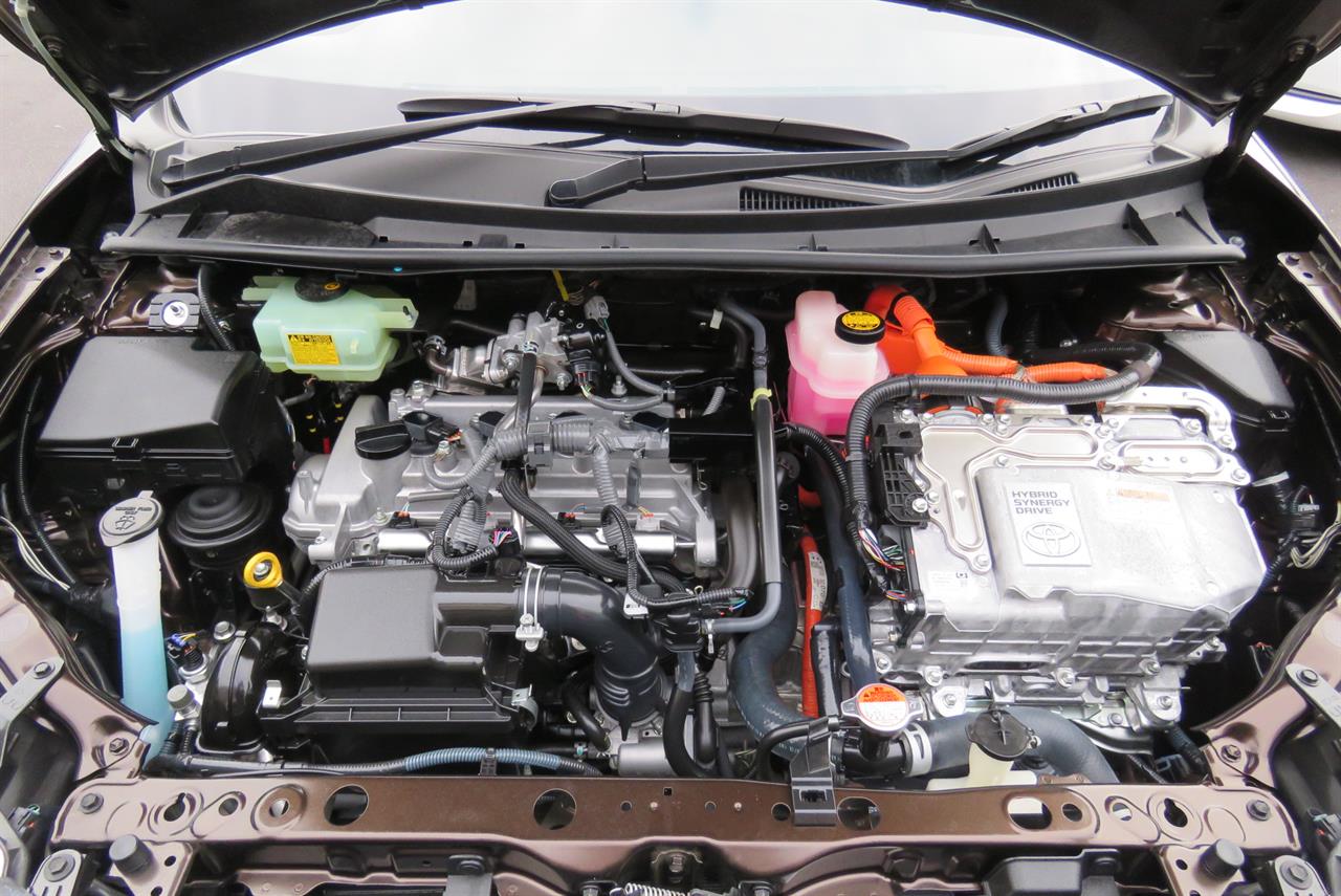 2016 Toyota Corolla thumbnail
