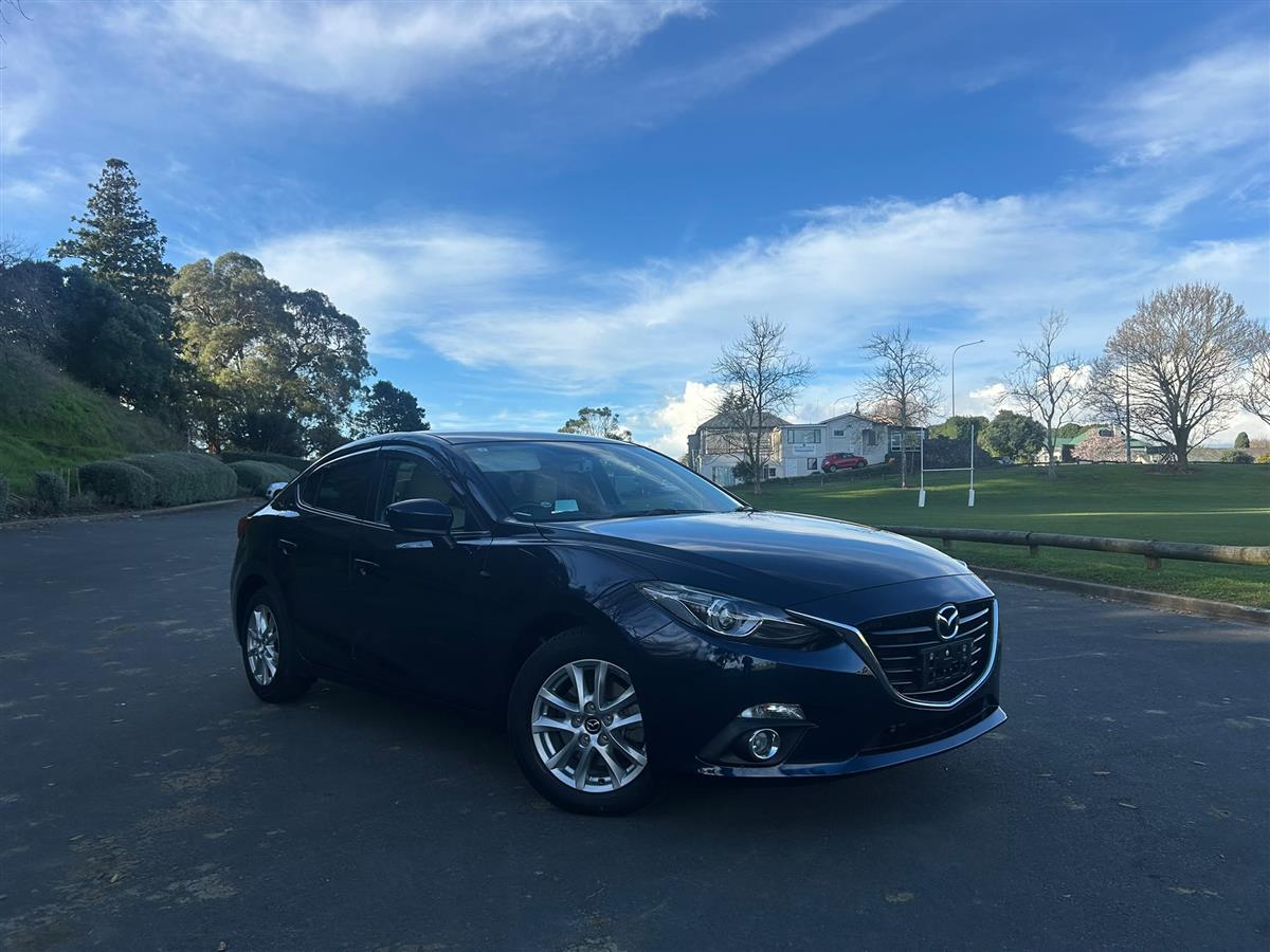 2013 Mazda Axela