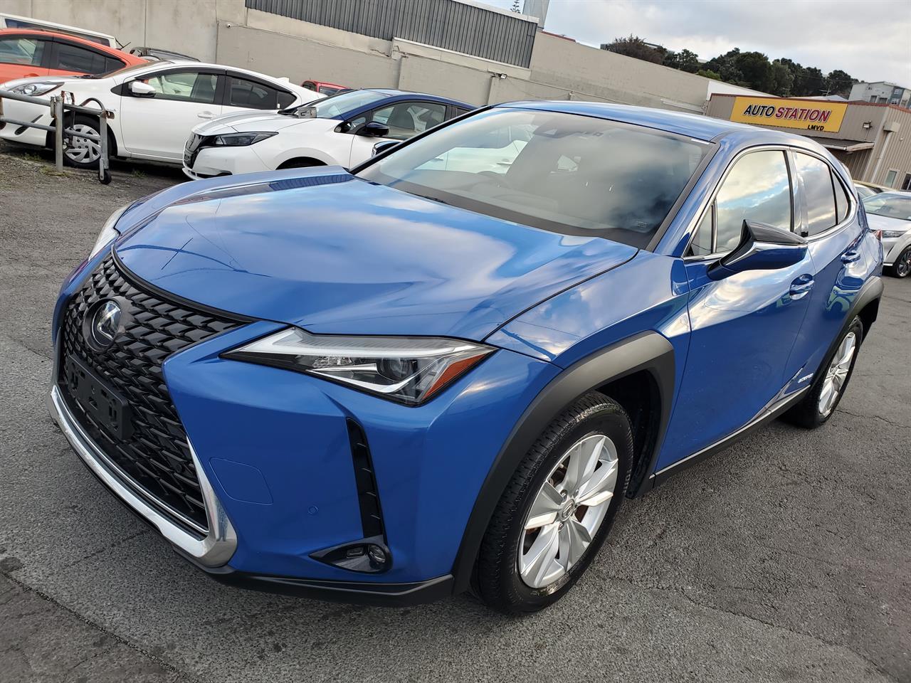 2019 Lexus UX thumbnail