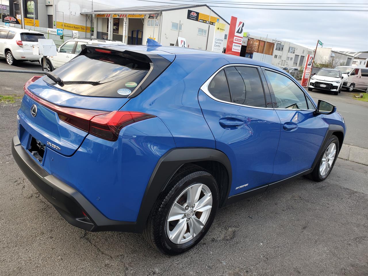 2019 Lexus UX thumbnail