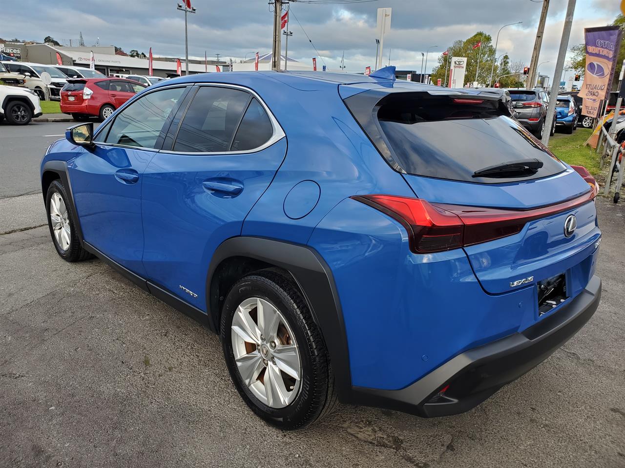 2019 Lexus UX thumbnail