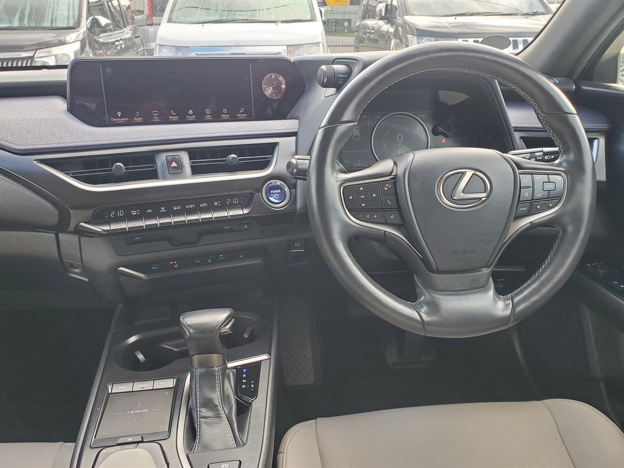 2019 Lexus UX thumbnail