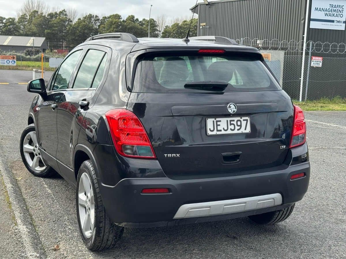 2015 Holden Trax thumbnail
