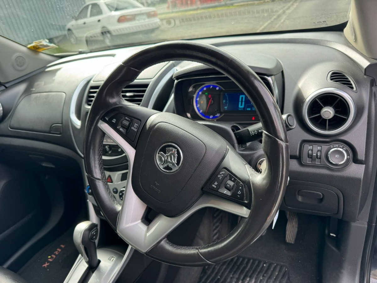 2015 Holden Trax thumbnail