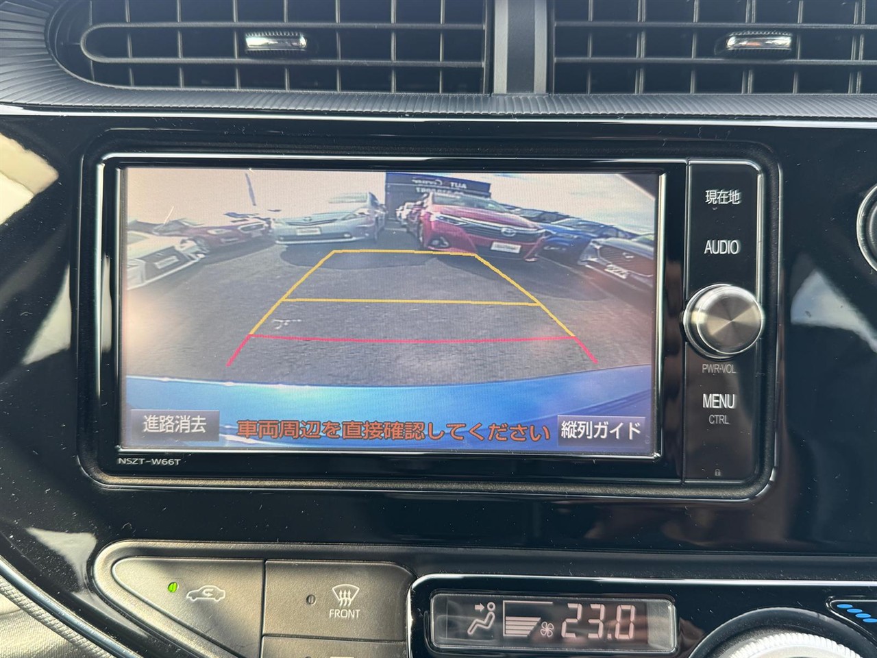 2017 Toyota Aqua thumbnail