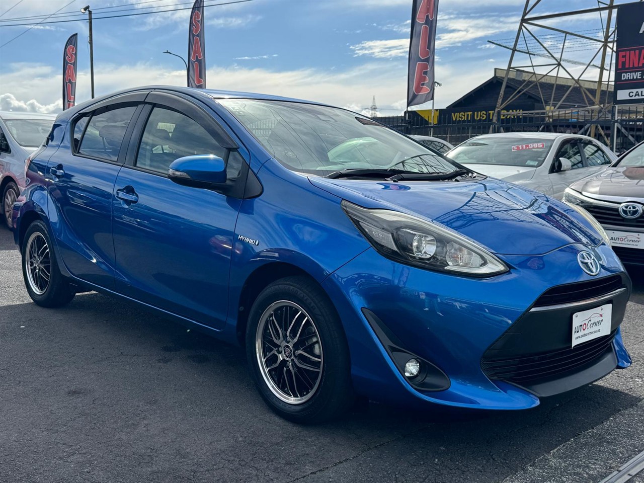 2017 Toyota Aqua thumbnail