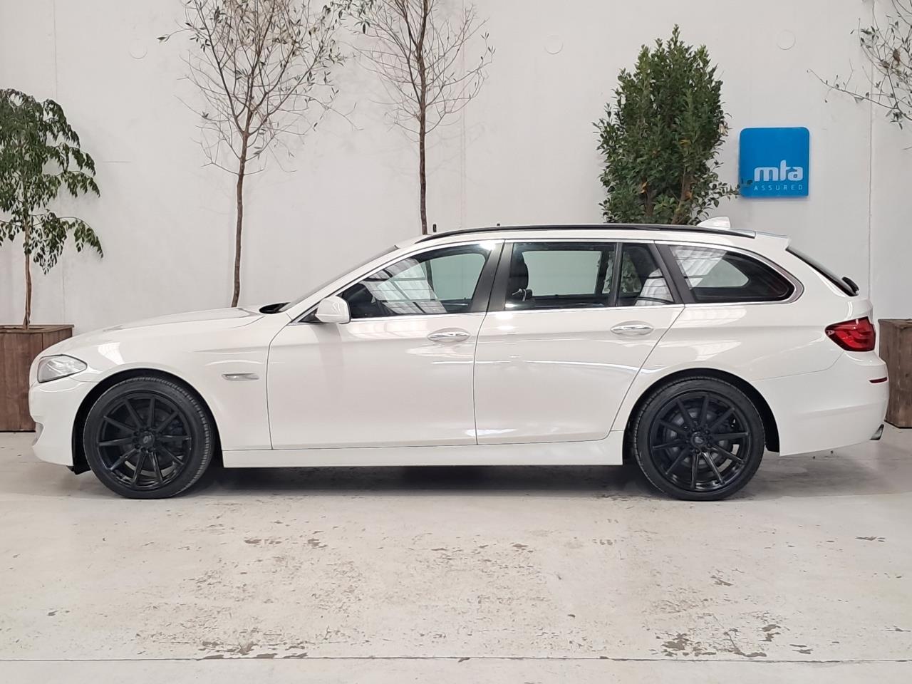 2011 BMW 523i thumbnail