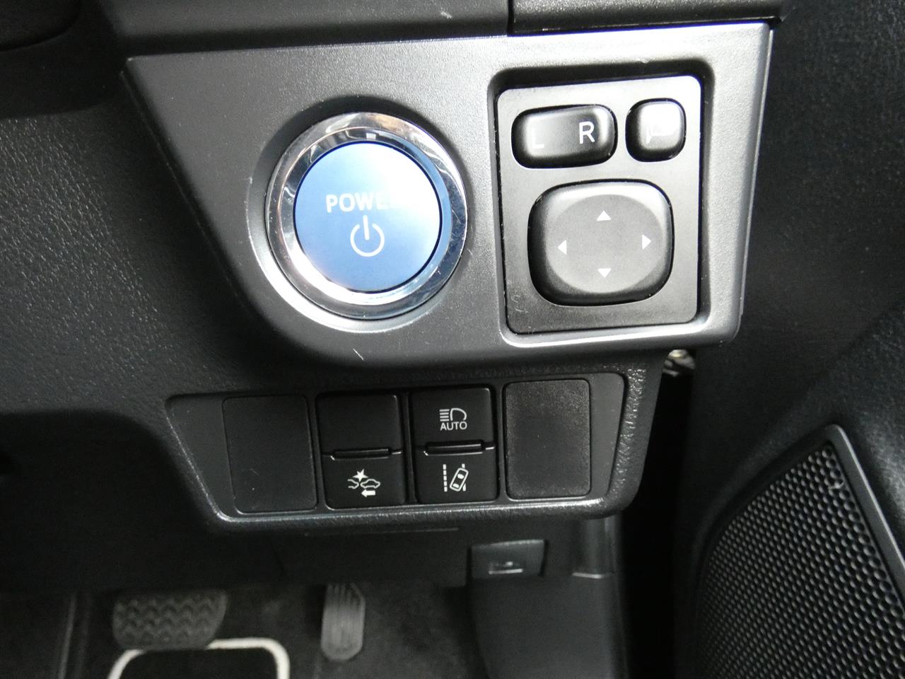 2015 Toyota COROLLA thumbnail
