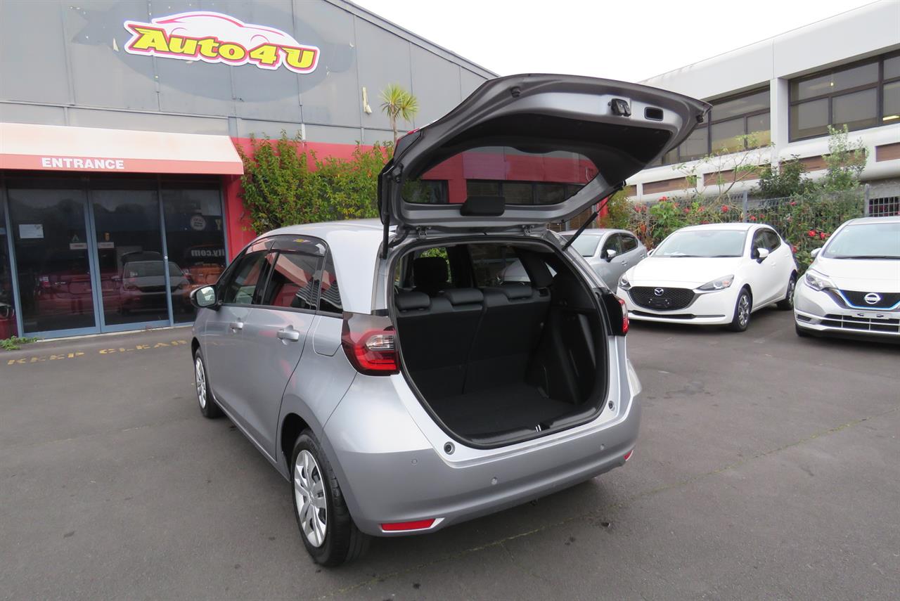 2021 Honda Fit thumbnail