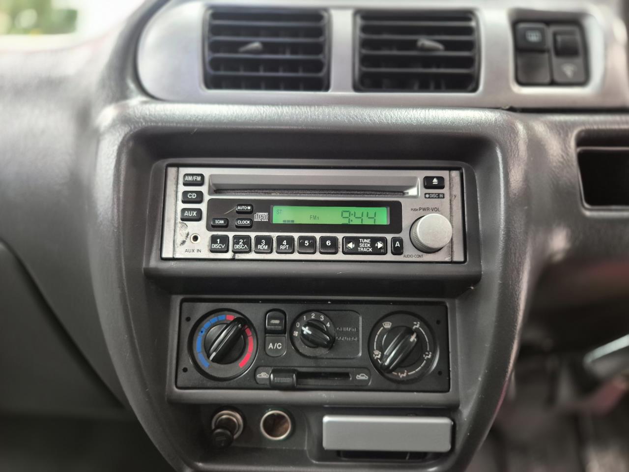2006 Ford Courier thumbnail