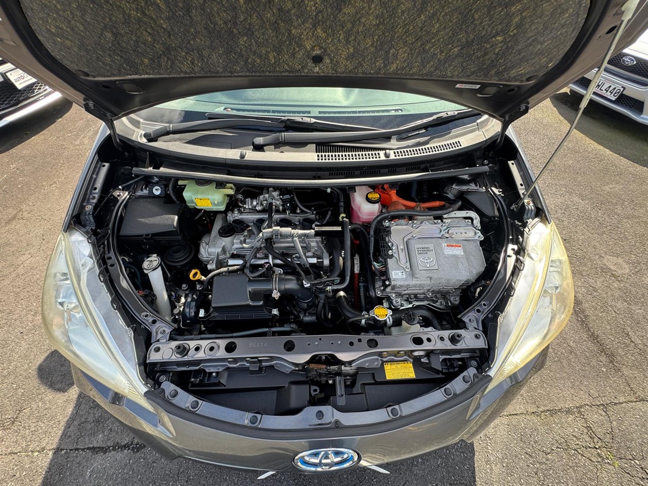 2013 Toyota Aqua thumbnail