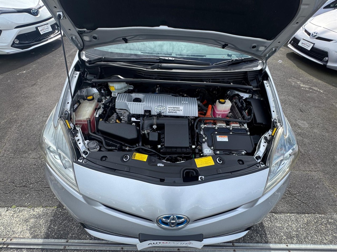 2014 Toyota PRIUS thumbnail