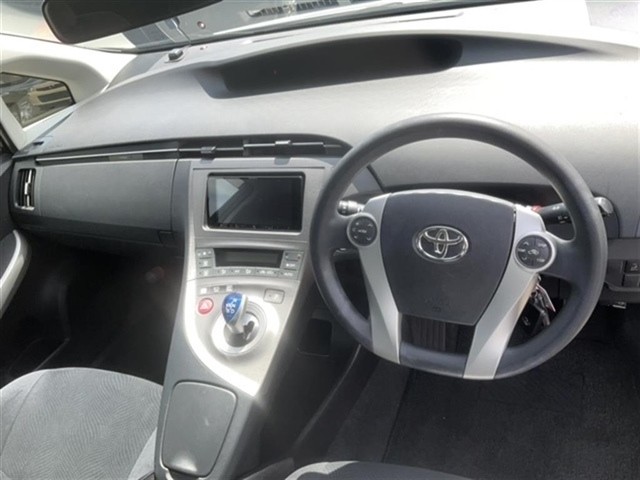 2014 Toyota PRIUS thumbnail
