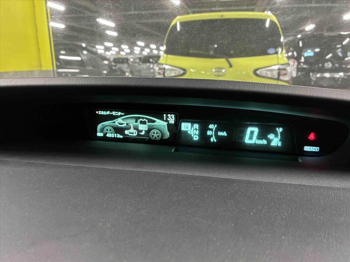 2015 Toyota PRIUS thumbnail