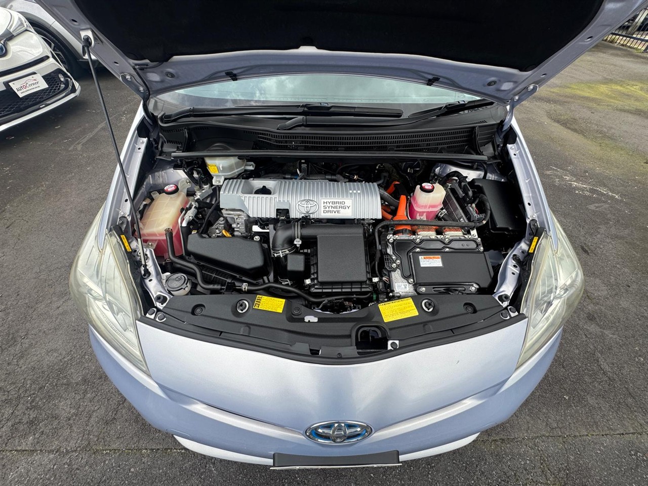 2014 Toyota PRIUS thumbnail