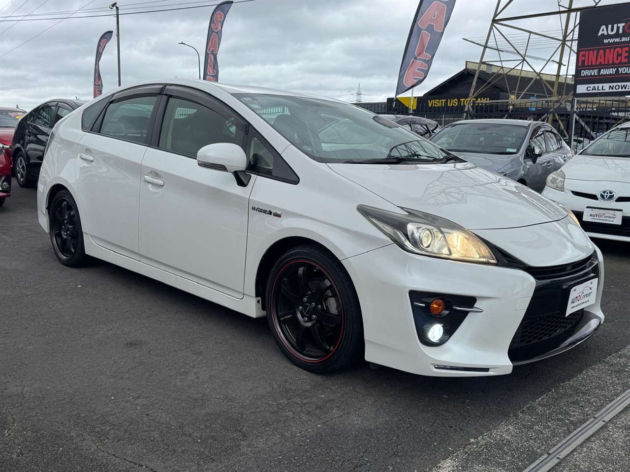 2014 Toyota Prius thumbnail