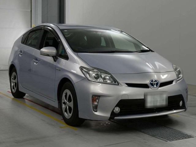 2015 Toyota PRIUS thumbnail
