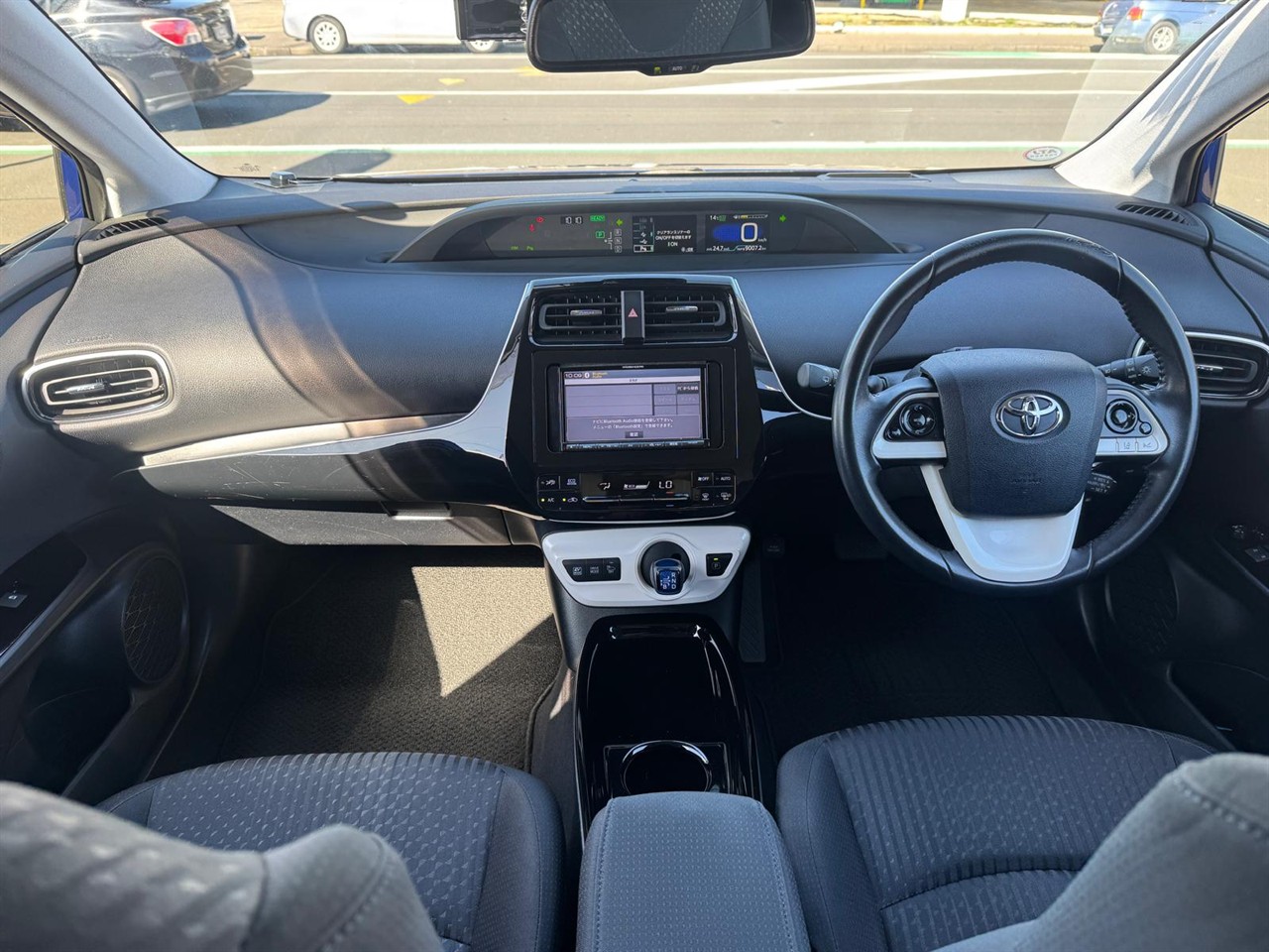 2018 Toyota PRIUS thumbnail