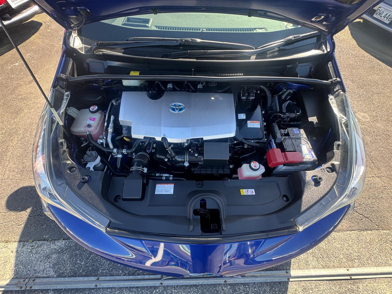 2018 Toyota PRIUS thumbnail