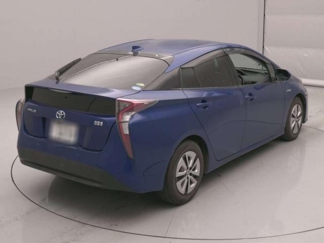 2018 Toyota PRIUS thumbnail