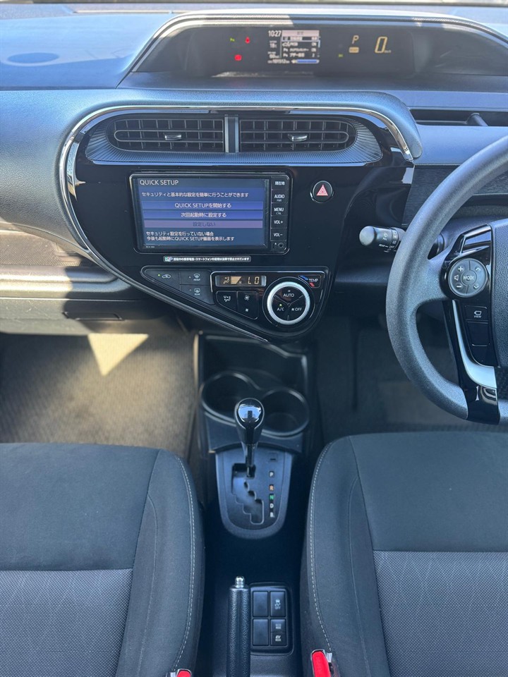 2020 Toyota Aqua thumbnail