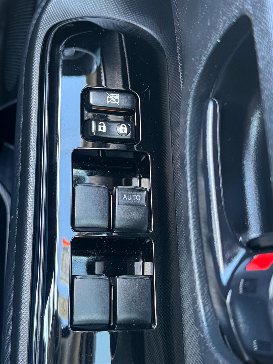 2020 Toyota Aqua thumbnail