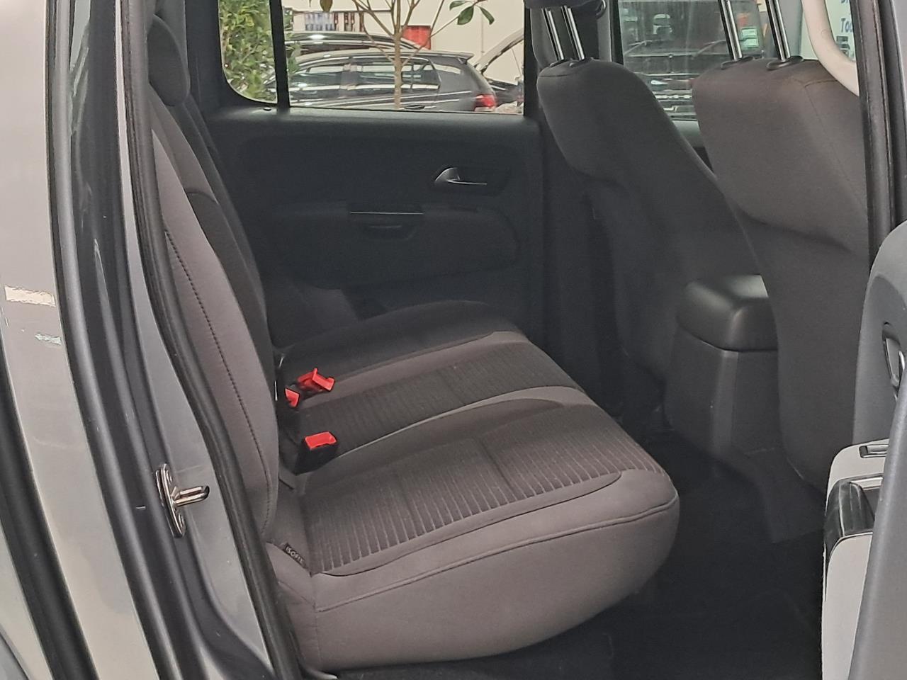 2012 Volkswagen Amarok thumbnail